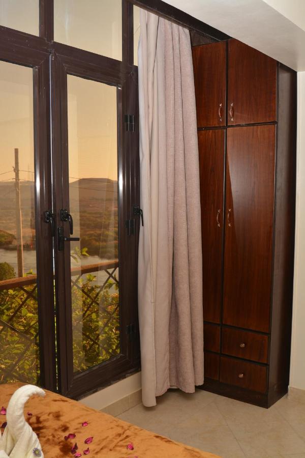 Aswan Nile Palace Exterior photo