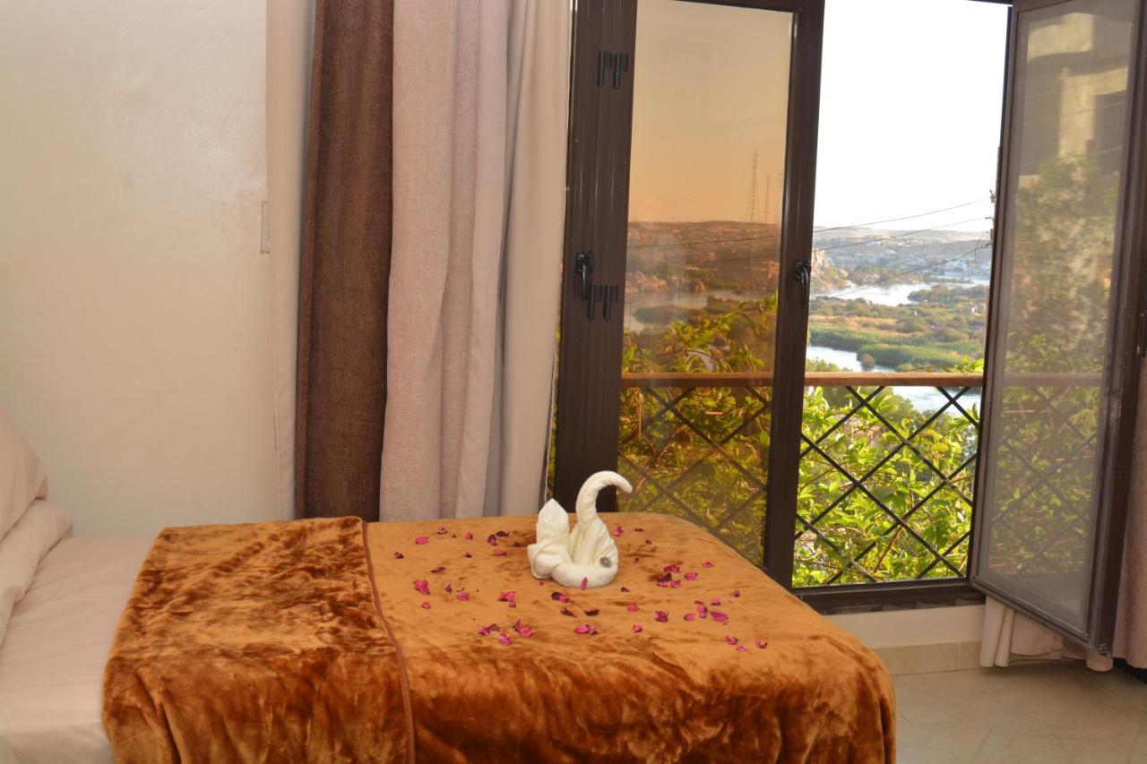 Aswan Nile Palace Exterior photo