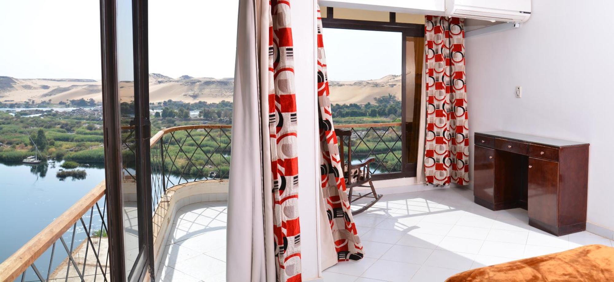 Aswan Nile Palace Exterior photo