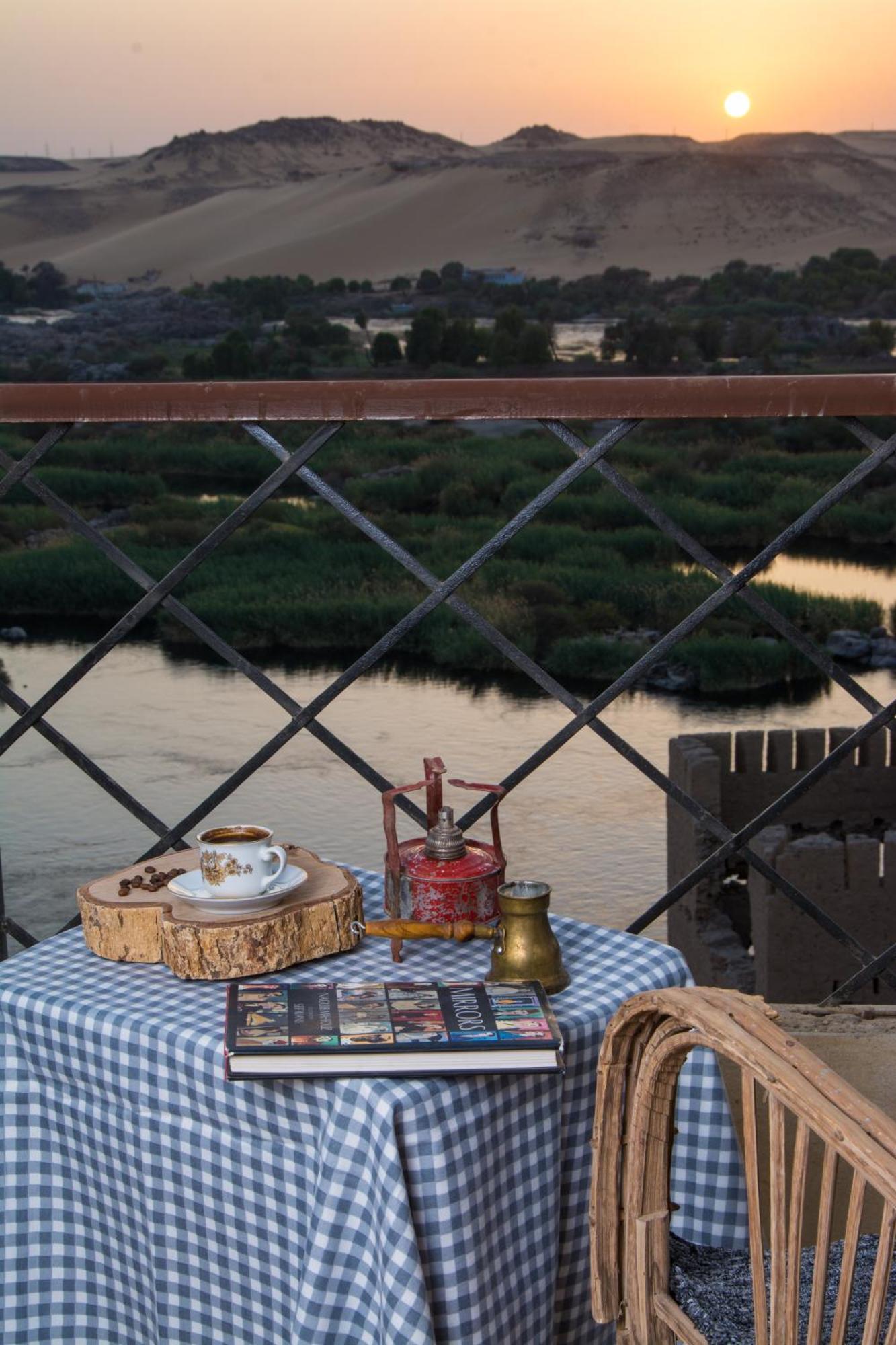 Aswan Nile Palace Exterior photo