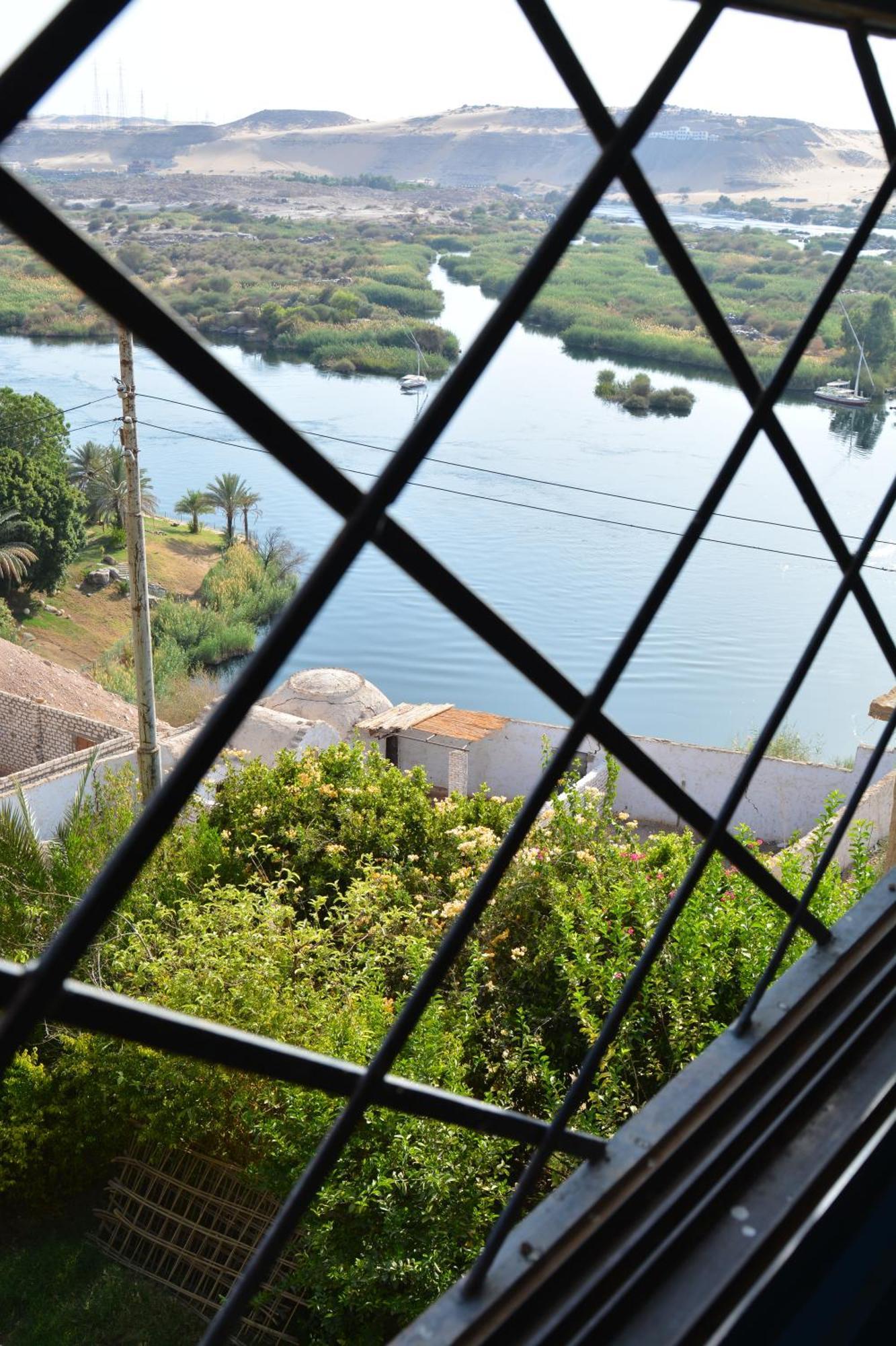 Aswan Nile Palace Exterior photo