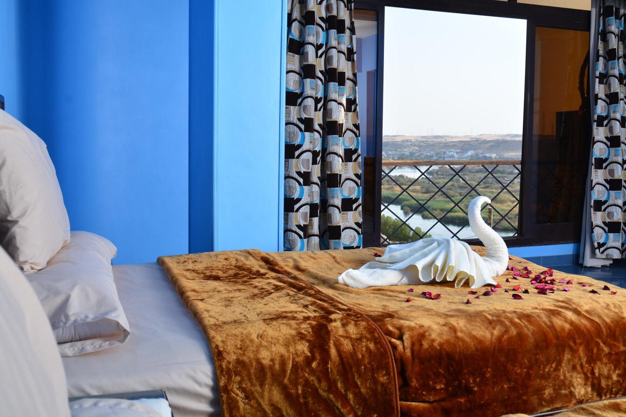 Aswan Nile Palace Exterior photo